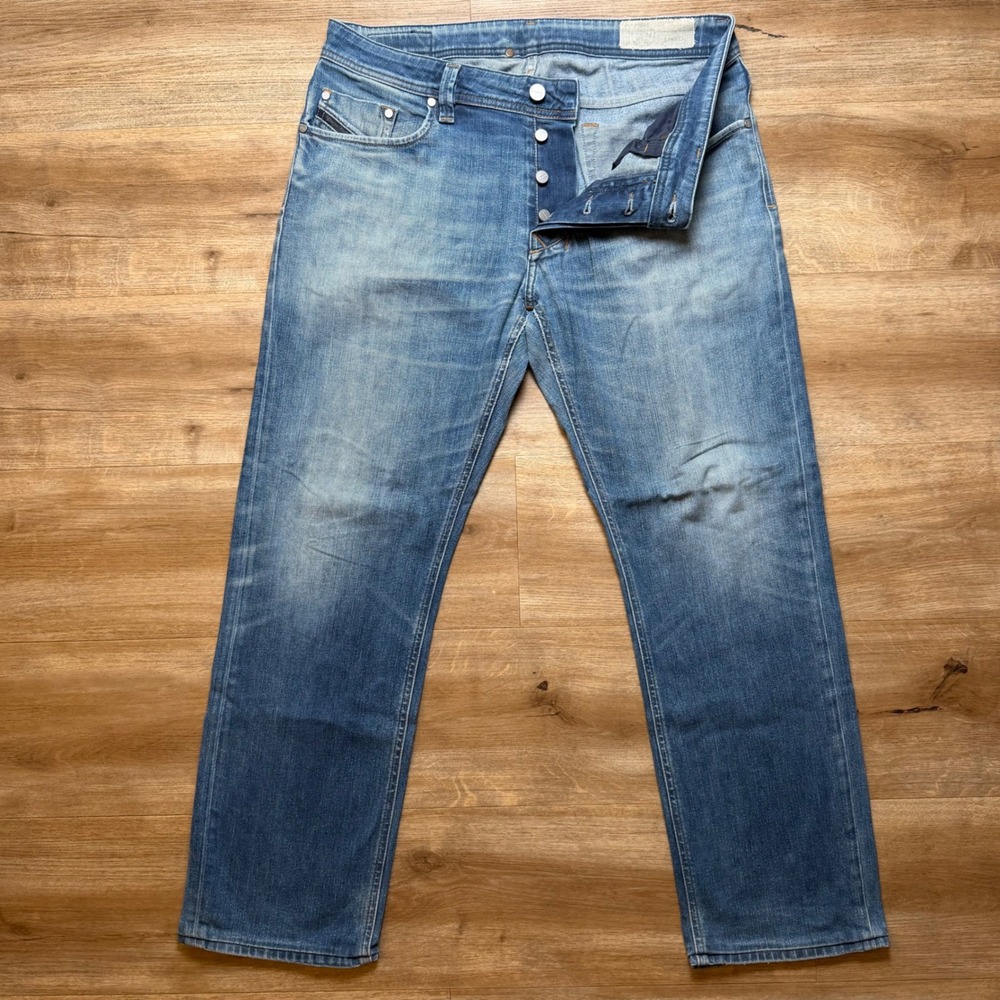 Diesel Larkee Jeans Mens 33x28 Blue Straight Leg Stretch Denim Button Fly 084VG